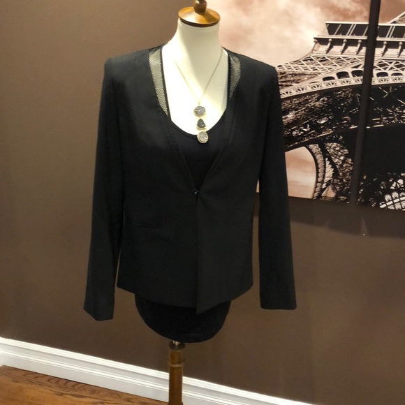 Elie Tahari Jackets & Blazers - Elie Tahari blazer